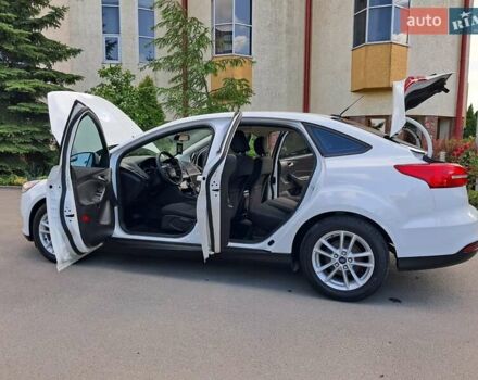 Белый Форд Фокус, объемом двигателя 2 л и пробегом 160 тыс. км за 9399 $, фото 34 на Automoto.ua