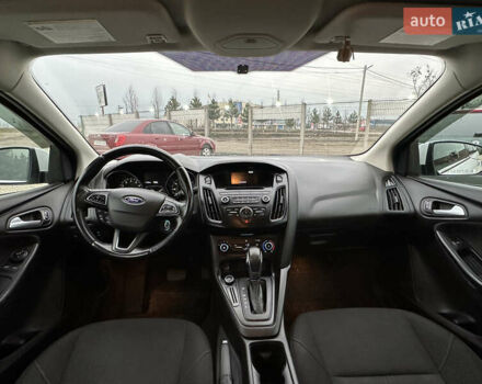 Белый Форд Фокус, объемом двигателя 2 л и пробегом 117 тыс. км за 7900 $, фото 7 на Automoto.ua