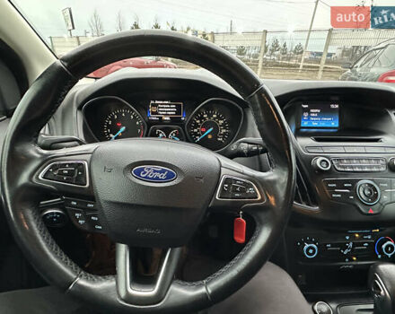 Белый Форд Фокус, объемом двигателя 2 л и пробегом 117 тыс. км за 7900 $, фото 10 на Automoto.ua