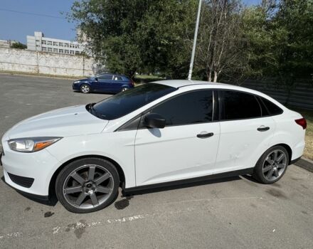 Белый Форд Фокус, объемом двигателя 2 л и пробегом 102 тыс. км за 7999 $, фото 2 на Automoto.ua