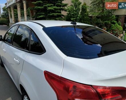 Белый Форд Фокус, объемом двигателя 2 л и пробегом 178 тыс. км за 9299 $, фото 115 на Automoto.ua