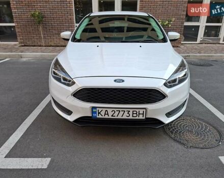 Білий Форд Фокус, об'ємом двигуна 2 л та пробігом 79 тис. км за 9700 $, фото 4 на Automoto.ua