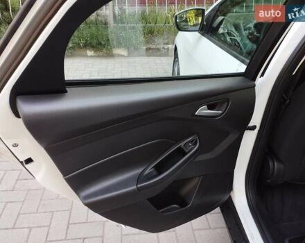 Форд Фокус 2017 у Запоріжжя на Automoto.ua Білий Форд Фокус, об'ємом двигуна 2 л та пробігом 58 тис. км за 9600 $, фото 14 на Automoto.ua