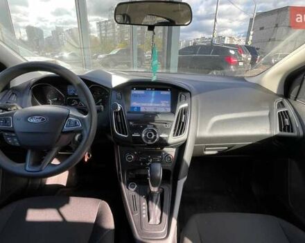 Белый Форд Фокус, объемом двигателя 2 л и пробегом 240 тыс. км за 8290 $, фото 23 на Automoto.ua