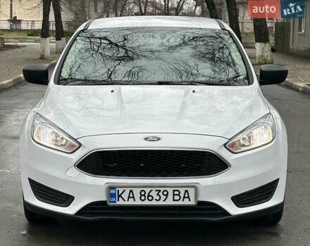Белый Форд Фокус, объемом двигателя 2 л и пробегом 186 тыс. км за 8900 $, фото 3 на Automoto.ua
