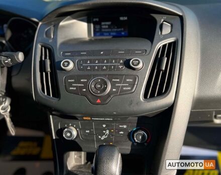 Білий Форд Фокус, об'ємом двигуна 2 л та пробігом 83 тис. км за 9400 $, фото 11 на Automoto.ua