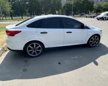 Белый Форд Фокус, объемом двигателя 2 л и пробегом 102 тыс. км за 7999 $, фото 4 на Automoto.ua