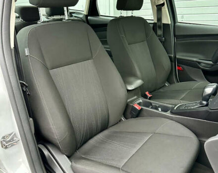 Белый Форд Фокус, объемом двигателя 2 л и пробегом 137 тыс. км за 8700 $, фото 21 на Automoto.ua