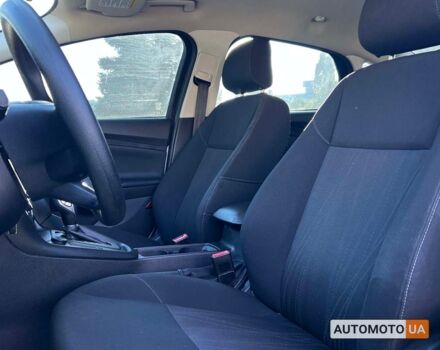 Білий Форд Фокус, об'ємом двигуна 2 л та пробігом 83 тис. км за 9400 $, фото 16 на Automoto.ua