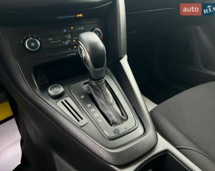 Белый Форд Фокус, объемом двигателя 2 л и пробегом 131 тыс. км за 8200 $, фото 15 на Automoto.ua