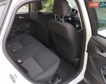 Форд Фокус 2017 у Запоріжжя на Automoto.ua Білий Форд Фокус, об'ємом двигуна 2 л та пробігом 58 тис. км за 9600 $, фото 15 на Automoto.ua