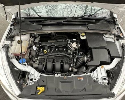 Белый Форд Фокус, объемом двигателя 2 л и пробегом 186 тыс. км за 8900 $, фото 9 на Automoto.ua