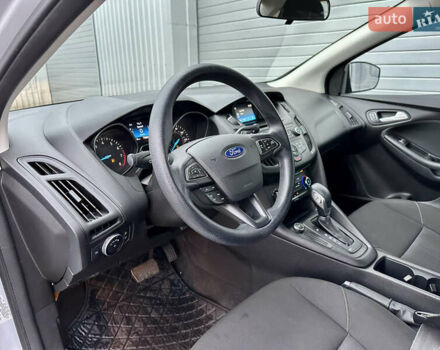 Белый Форд Фокус, объемом двигателя 2 л и пробегом 137 тыс. км за 8700 $, фото 11 на Automoto.ua