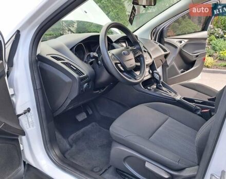 Белый Форд Фокус, объемом двигателя 2 л и пробегом 178 тыс. км за 9299 $, фото 56 на Automoto.ua