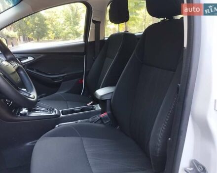 Форд Фокус 2017 у Запоріжжя на Automoto.ua Білий Форд Фокус, об'ємом двигуна 2 л та пробігом 58 тис. км за 9600 $, фото 10 на Automoto.ua