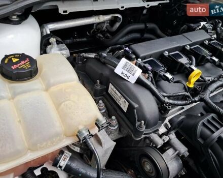 Белый Форд Фокус, объемом двигателя 2 л и пробегом 178 тыс. км за 9299 $, фото 4 на Automoto.ua