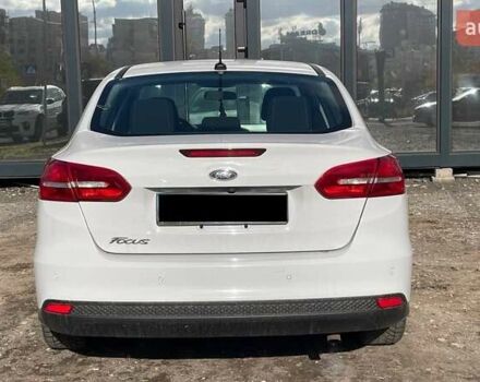 Белый Форд Фокус, объемом двигателя 2 л и пробегом 240 тыс. км за 8290 $, фото 4 на Automoto.ua