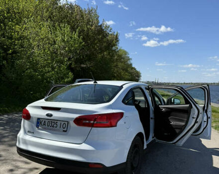 Білий Форд Фокус, об'ємом двигуна 1.6 л та пробігом 101 тис. км за 9000 $, фото 1 на Automoto.ua