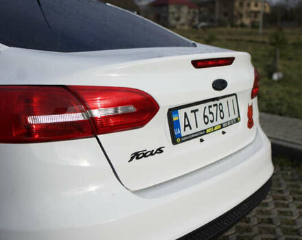 Белый Форд Фокус, объемом двигателя 2 л и пробегом 209 тыс. км за 8999 $, фото 15 на Automoto.ua