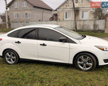 Белый Форд Фокус, объемом двигателя 2 л и пробегом 139 тыс. км за 8500 $, фото 2 на Automoto.ua