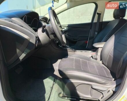 Белый Форд Фокус, объемом двигателя 2 л и пробегом 128 тыс. км за 8699 $, фото 8 на Automoto.ua
