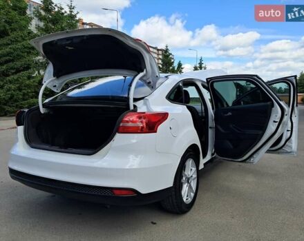 Белый Форд Фокус, объемом двигателя 2 л и пробегом 160 тыс. км за 9399 $, фото 27 на Automoto.ua