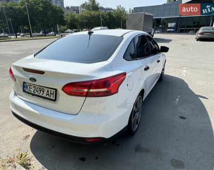 Белый Форд Фокус, объемом двигателя 2 л и пробегом 100 тыс. км за 8500 $, фото 6 на Automoto.ua