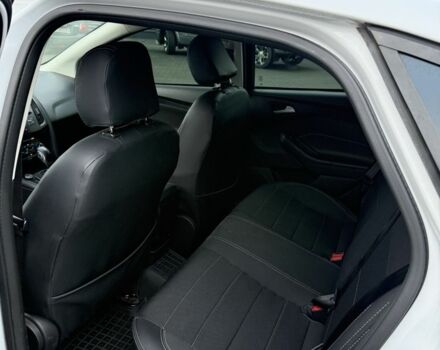 Белый Форд Фокус, объемом двигателя 2 л и пробегом 162 тыс. км за 7800 $, фото 7 на Automoto.ua