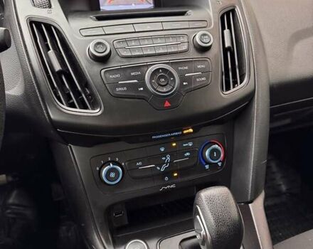 Белый Форд Фокус, объемом двигателя 2 л и пробегом 129 тыс. км за 8200 $, фото 4 на Automoto.ua