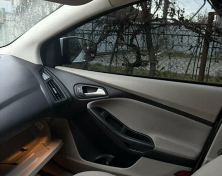 Белый Форд Фокус, объемом двигателя 2 л и пробегом 209 тыс. км за 8999 $, фото 36 на Automoto.ua