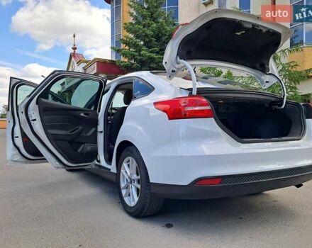 Белый Форд Фокус, объемом двигателя 2 л и пробегом 178 тыс. км за 9299 $, фото 51 на Automoto.ua