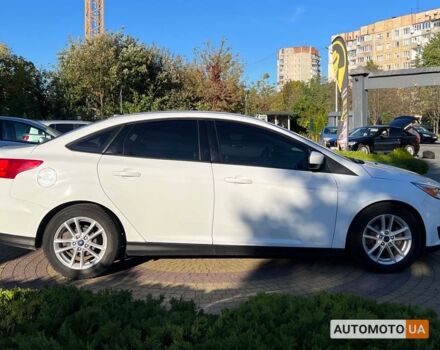 Білий Форд Фокус, об'ємом двигуна 2 л та пробігом 83 тис. км за 9400 $, фото 7 на Automoto.ua