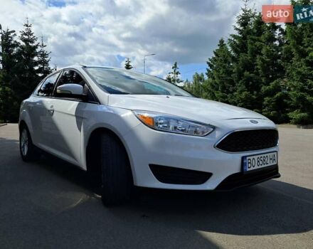Белый Форд Фокус, объемом двигателя 2 л и пробегом 160 тыс. км за 9399 $, фото 5 на Automoto.ua