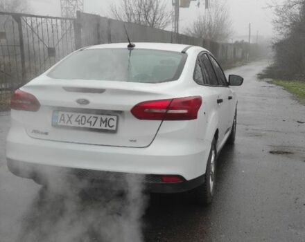 Білий Форд Фокус, об'ємом двигуна 2 л та пробігом 154 тис. км за 7900 $, фото 4 на Automoto.ua