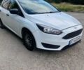 Белый Форд Фокус, объемом двигателя 2 л и пробегом 211 тыс. км за 8400 $, фото 5 на Automoto.ua