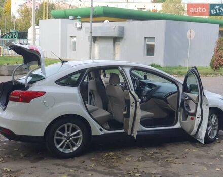 Белый Форд Фокус, объемом двигателя 1 л и пробегом 240 тыс. км за 8300 $, фото 65 на Automoto.ua