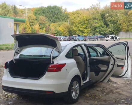Белый Форд Фокус, объемом двигателя 1 л и пробегом 240 тыс. км за 8300 $, фото 32 на Automoto.ua