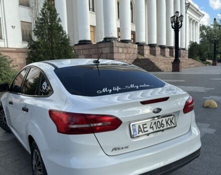 Белый Форд Фокус, объемом двигателя 2 л и пробегом 80 тыс. км за 9800 $, фото 5 на Automoto.ua