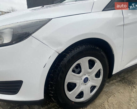 Белый Форд Фокус, объемом двигателя 2 л и пробегом 106 тыс. км за 7800 $, фото 13 на Automoto.ua