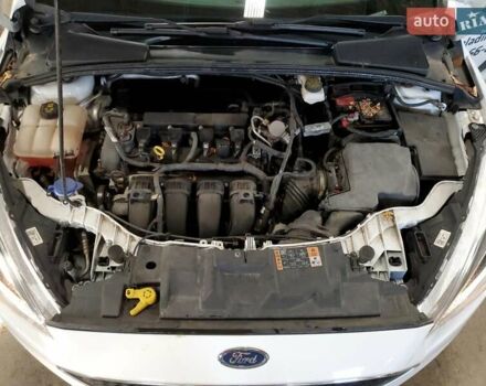 Білий Форд Фокус, об'ємом двигуна 2 л та пробігом 78 тис. км за 1400 $, фото 10 на Automoto.ua