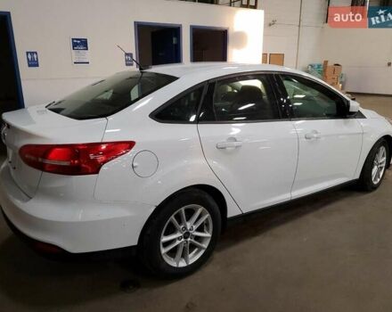 Білий Форд Фокус, об'ємом двигуна 2 л та пробігом 78 тис. км за 1400 $, фото 2 на Automoto.ua