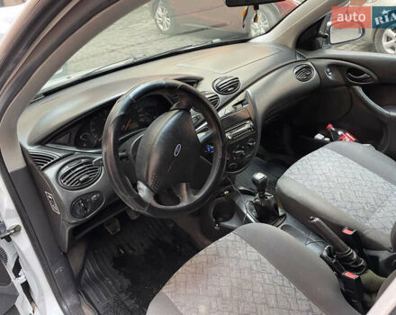 Белый Форд Фокус, объемом двигателя 1.82 л и пробегом 391 тыс. км за 2500 $, фото 12 на Automoto.ua