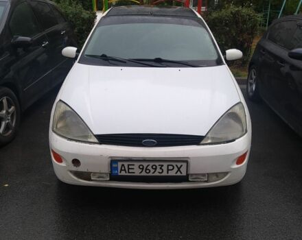 Белый Форд Фокус, объемом двигателя 1.8 л и пробегом 300 тыс. км за 2100 $, фото 2 на Automoto.ua