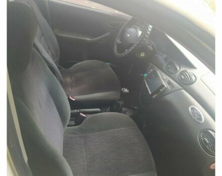 Белый Форд Фокус, объемом двигателя 1.8 л и пробегом 300 тыс. км за 2100 $, фото 3 на Automoto.ua