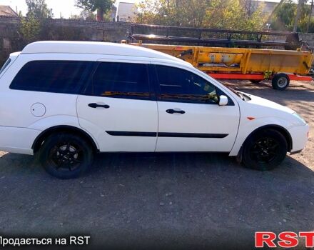 Белый Форд Фокус, объемом двигателя 1.8 л и пробегом 370 тыс. км за 3500 $, фото 2 на Automoto.ua