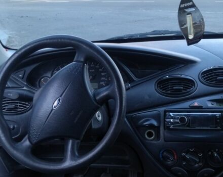 Белый Форд Фокус, объемом двигателя 1 л и пробегом 310 тыс. км за 3150 $, фото 4 на Automoto.ua