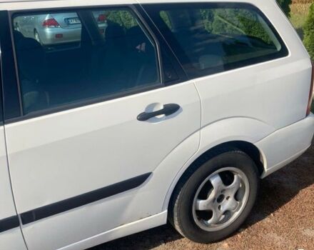 Білий Форд Фокус, об'ємом двигуна 2 л та пробігом 287 тис. км за 2800 $, фото 1 на Automoto.ua