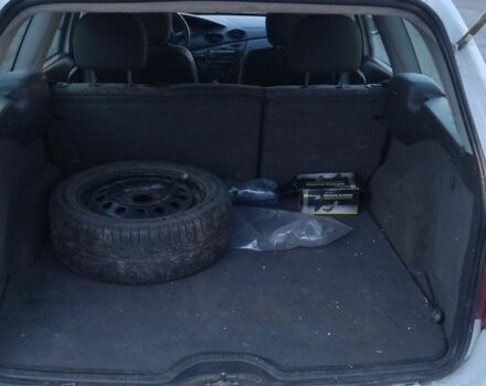 Белый Форд Фокус, объемом двигателя 1 л и пробегом 310 тыс. км за 3150 $, фото 6 на Automoto.ua