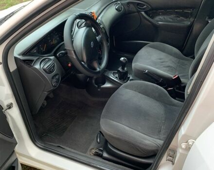 Белый Форд Фокус, объемом двигателя 1.8 л и пробегом 340 тыс. км за 2500 $, фото 1 на Automoto.ua