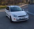 Белый Форд Фокус, объемом двигателя 1 л и пробегом 310 тыс. км за 3150 $, фото 1 на Automoto.ua
